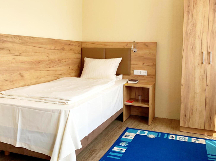 Bedroom 4, Turm Hotel Hanau, Main-Kinzig-Kreis