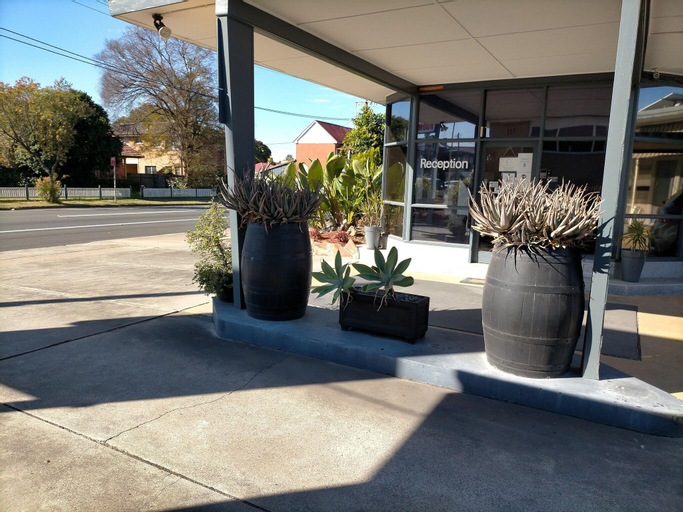 Country Motor Inn Singleton, Singleton
