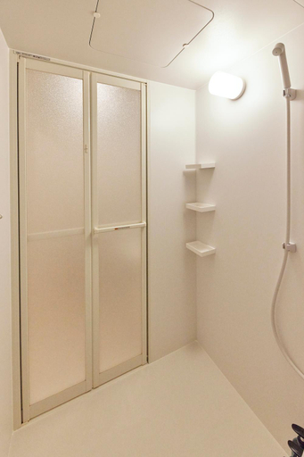 Bathroom 2, ZEROSHARE CHIKKO, Osaka