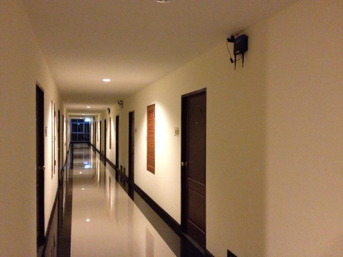 Others 5, The Capital Hotel, Muang Roi Et
