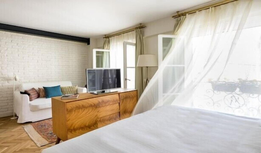 Bedroom 2, Pera Neuf, Beyoğlu