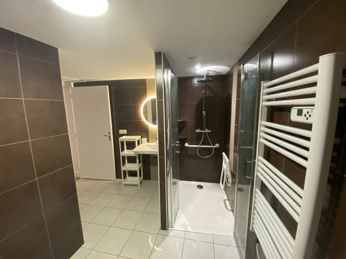 Bathroom 4, Gite de l'Eau Vive, Isère