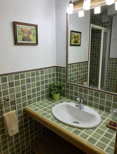 Bathroom 4, La Cabala de Ibeas, Burgos