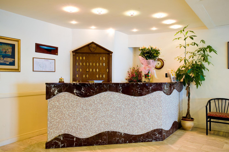 Public Area, Hotel Klein Wien, Napoli