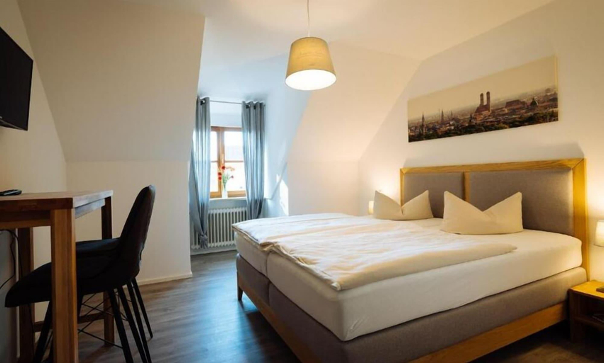 Bedroom 4, Hotel Reiter Bräu, Erding