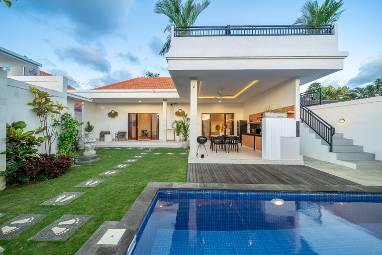 Sport & Beauty 2, Aleksa- Brand new villa+ Ricefield View + Rooftop, Badung
