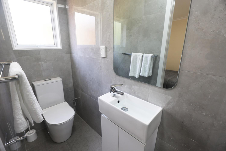 Bathroom 3, Orere Point -  TOP 10 Holiday Park, Manukau