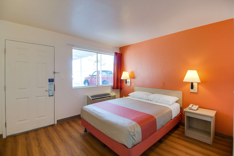 Bedroom 4, Motel 6 Phoenix, AZ - East, Maricopa