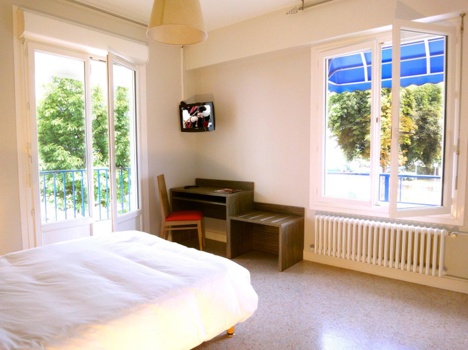 Bedroom 2, Hotel les Pecheurs, Morbihan