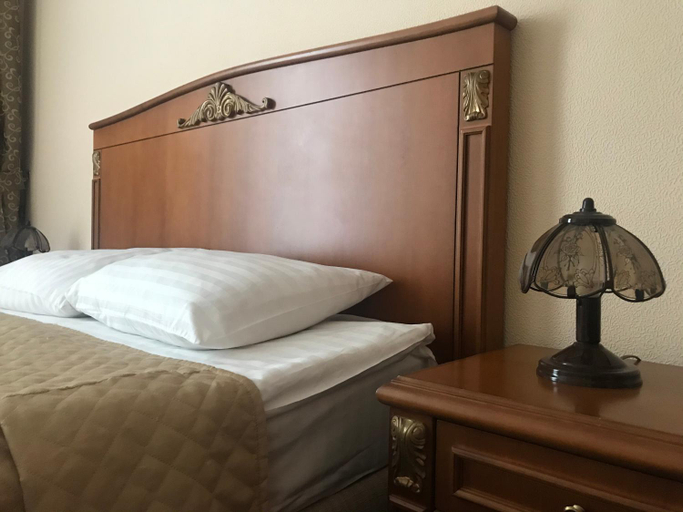 Bedroom 2, Kozatskiy Hotel, Shevchenkivs'kyi