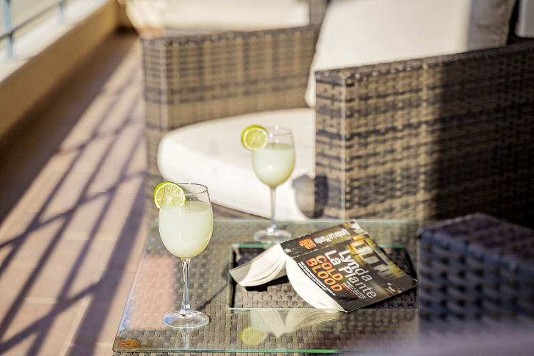 Food & Drinks 5, Lagos Central 1 With Pool by Homing, Lagos