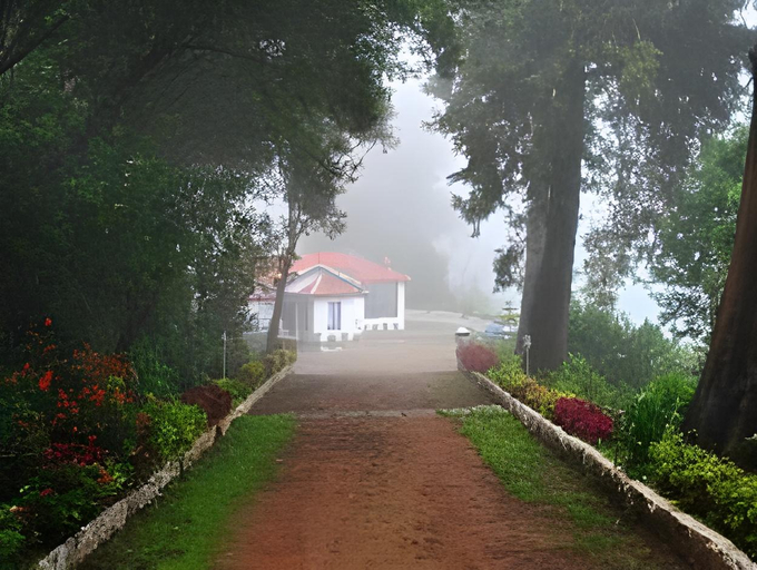 Others 3, I-India Hotel, The Nilgiris