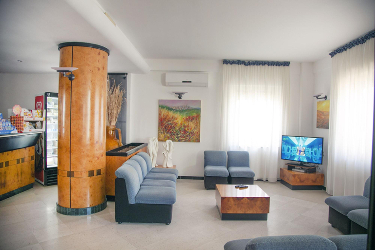 Public Area 3, Hotel Pineta, Foggia