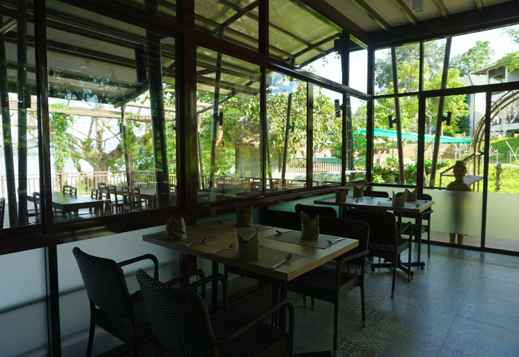 Food & Drinks 5, Bansaeo Garden And Resort, Nam You