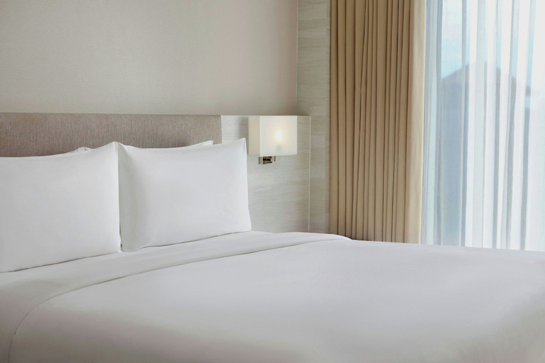 Bedroom 12