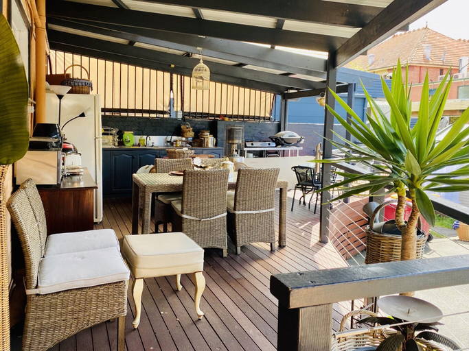 Food & Drinks 5, The Mews Motel, Launceston - Pt B