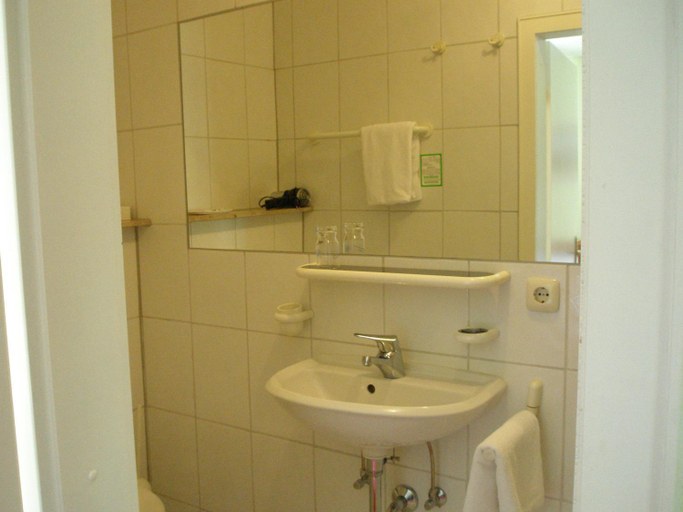 Bathroom 3