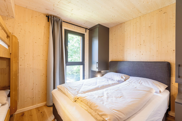 Bedroom 4, Kreischberg Pool Villas & Penthouses by ALPS RESORTS, Murau