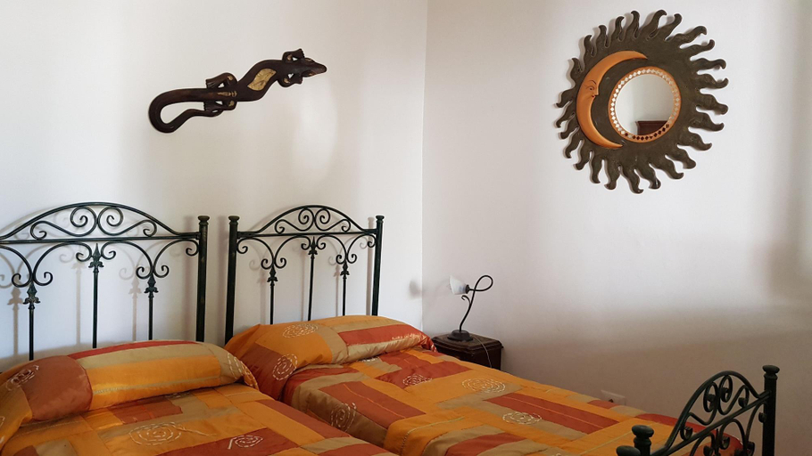 Bedroom 2, B&B Le Due Corti, Lecce