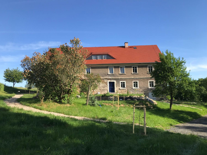 Others 3, DOM PIWOWARA, Lubań