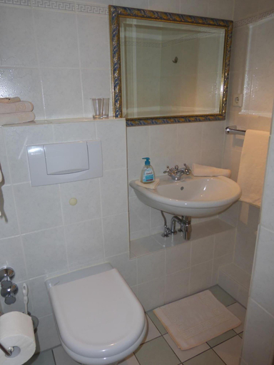 Bathroom 4, Hotel Villa Toscana, Augsburg
