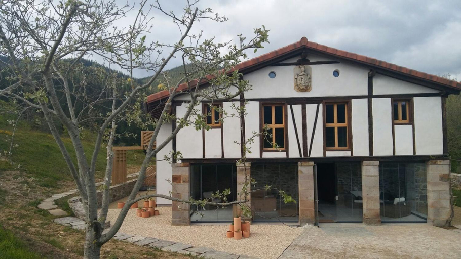 Others 5, Izal Landetxea - Izal Casa Rural, Guipúzcoa
