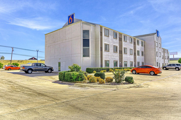Exterior & Views 2, Motel 6 Killeen, TX, Bell
