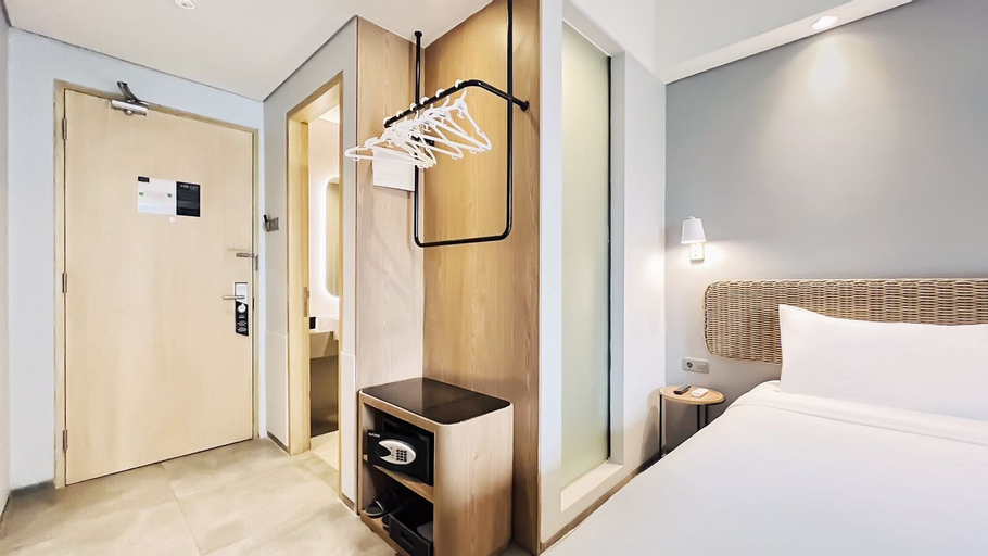 Bedroom 24