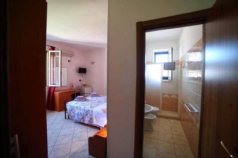 Others 2, Maxpensione, Lecce