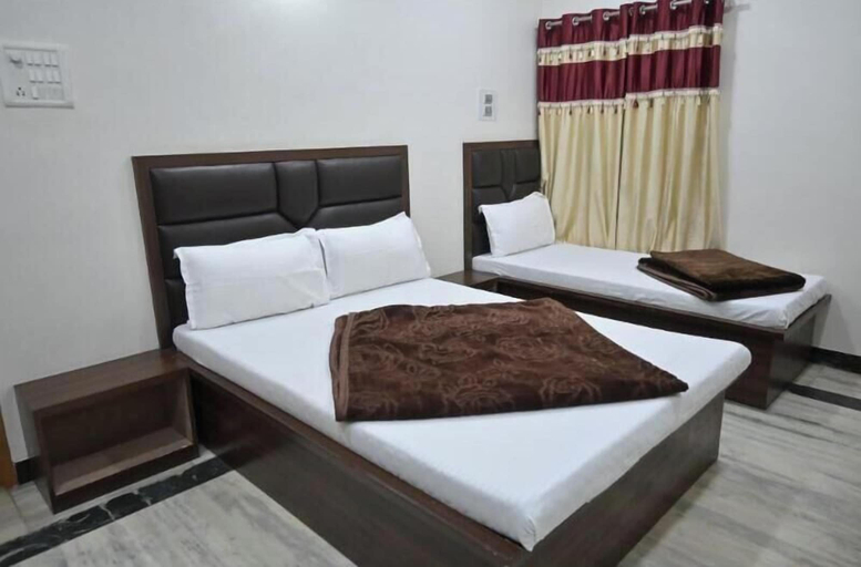 Bedroom 5, Hotel Roshan Palace, Banas Kantha
