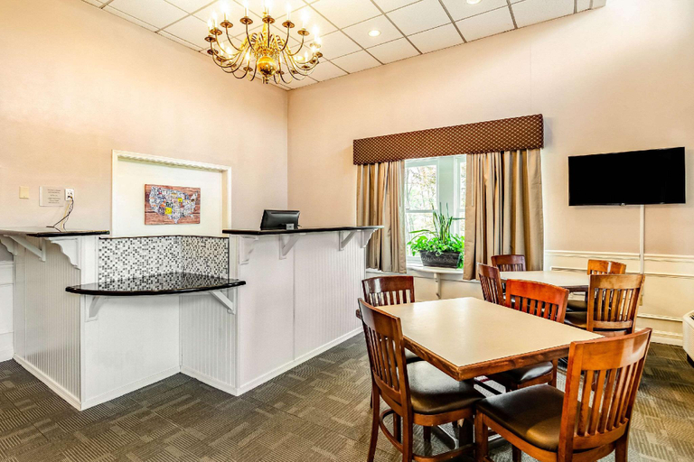 Public Area, Radford Inn, Radford