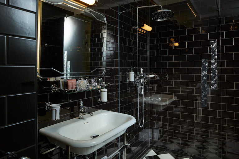 Bathroom 4, Hotel Collect - Adults Only, Budapesti