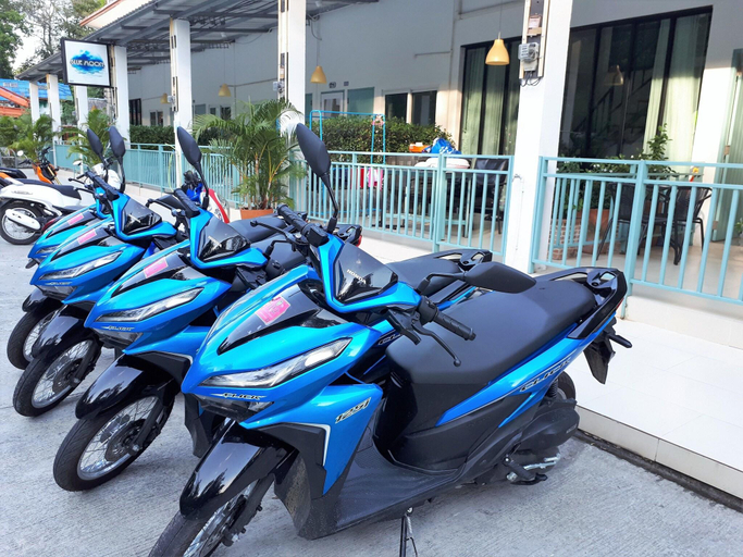 Others 5, Blue Moon Samet, Muang Rayong