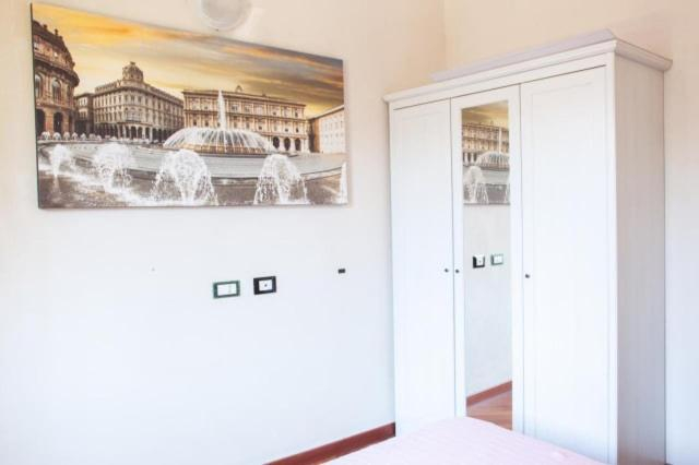 5, La Casa Del Porto, Genova