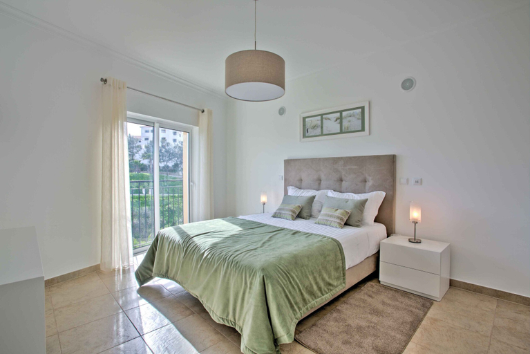 Bedroom 3, Lagos Palm Tree 1 With Pool by Homing, Lagos