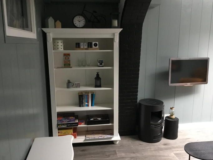 Others 2, B&B Alkmaars Toppunt XL, Alkmaar