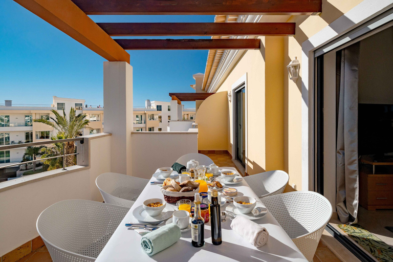 Others 5, Lagos Ocean View 2 With Pool by Homing, Lagos
