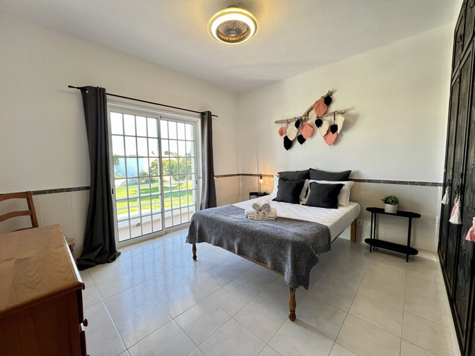 Bedroom 3, Pêra Stylish Villa With Pool by Homing, Silves