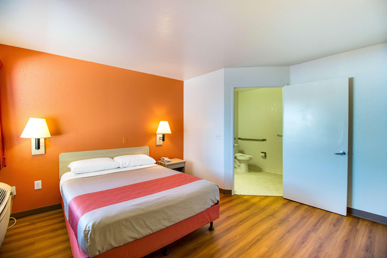 Bedroom 5, Motel 6 Phoenix, AZ - East, Maricopa