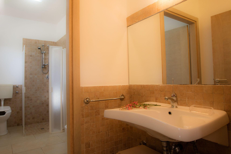 Bathroom 3, Il Borgo Del Principino, Trapani