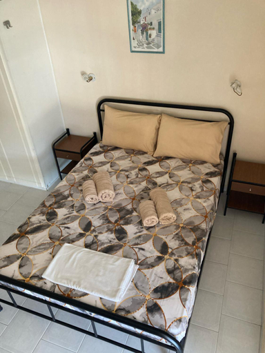 Others 3, Polyxenis Rooms, Ionian Islands
