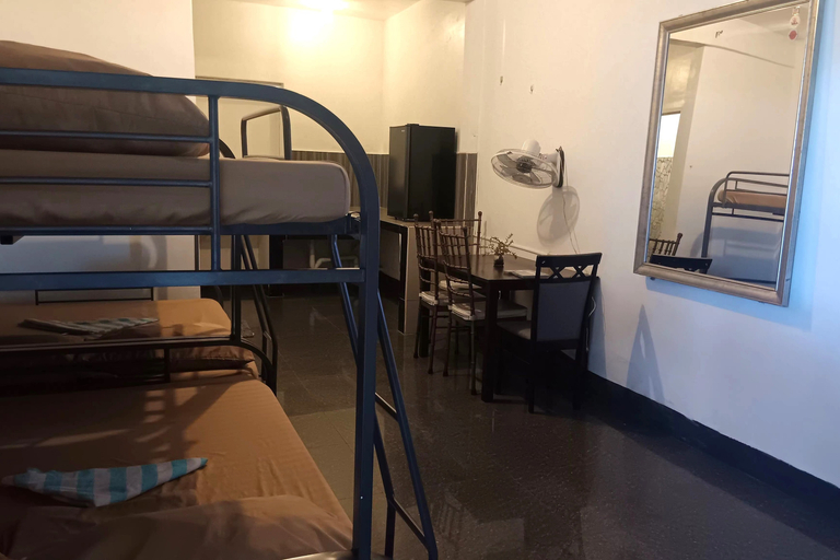 Bedroom 5, Hotel Villarte Fort Pampanga, San Fernando City