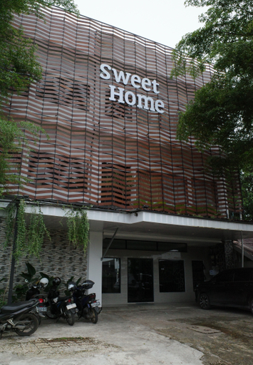 Exterior & Views 2, Guest House Sweethome Syariah, Banjarbaru