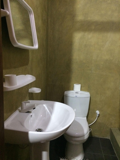 Bathroom 4, Dil Lanka Safari Resort, Embilipitiya