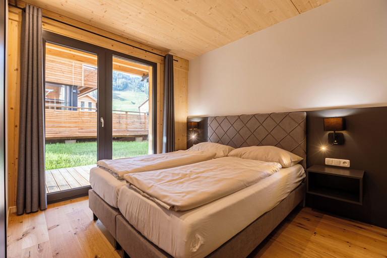 Bedroom 4, Kreischberg Pool Villas & Penthouses by ALPS RESORTS, Murau