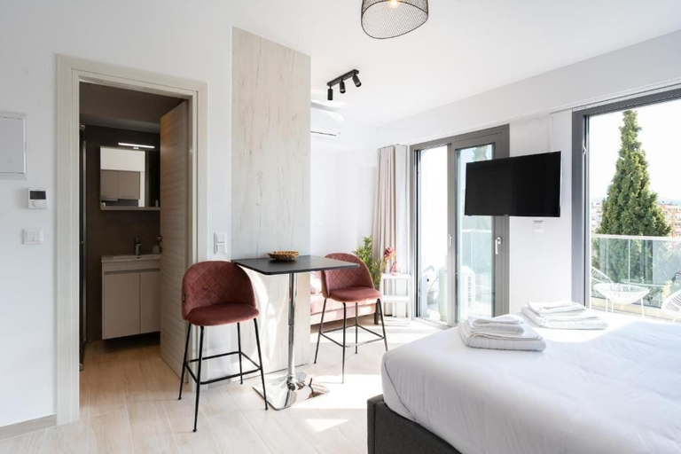 Bedroom 3, Velvet Luxury Studios in the City Center by BiNobi!, Central Macedonia