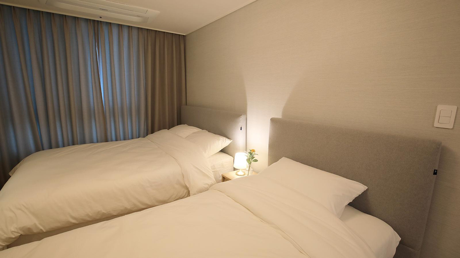 Bedroom 18