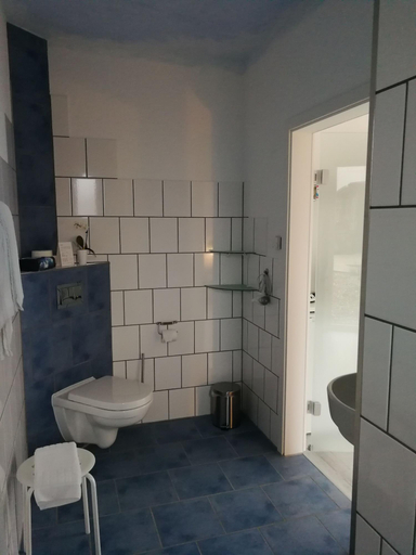 Bathroom 3, Apartmenthaus in Walle, Gifhorn