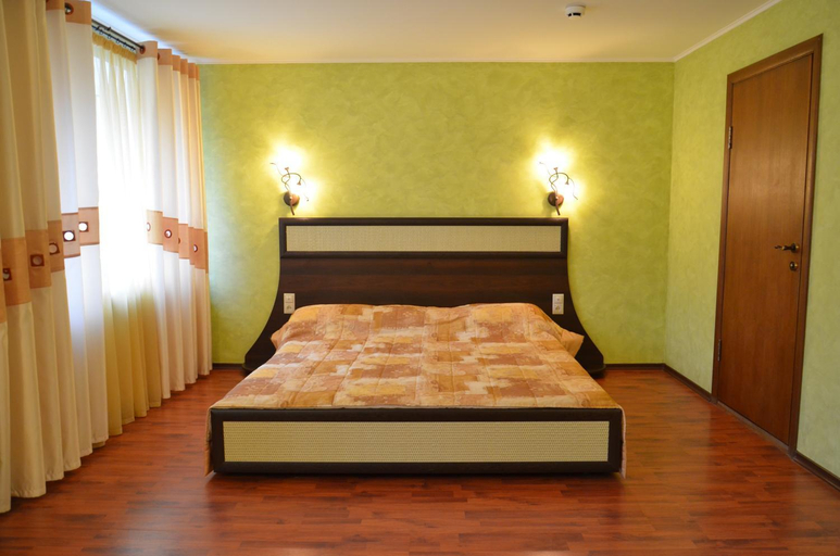 Others 4, Saratov Hotel, Saratovskiy rayon