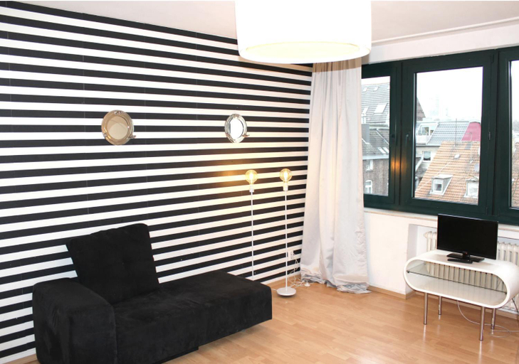 3, a-partment • Koln- Mediapark, Köln